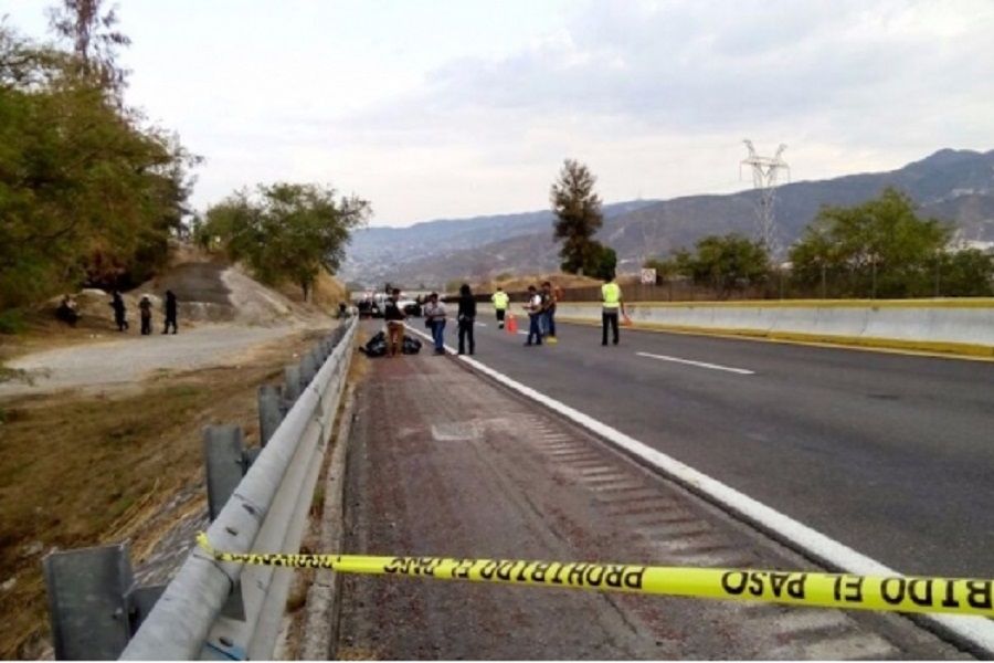 Encuentran 6 Bolsas Con Restos Humanos En La Autopista Del Sol