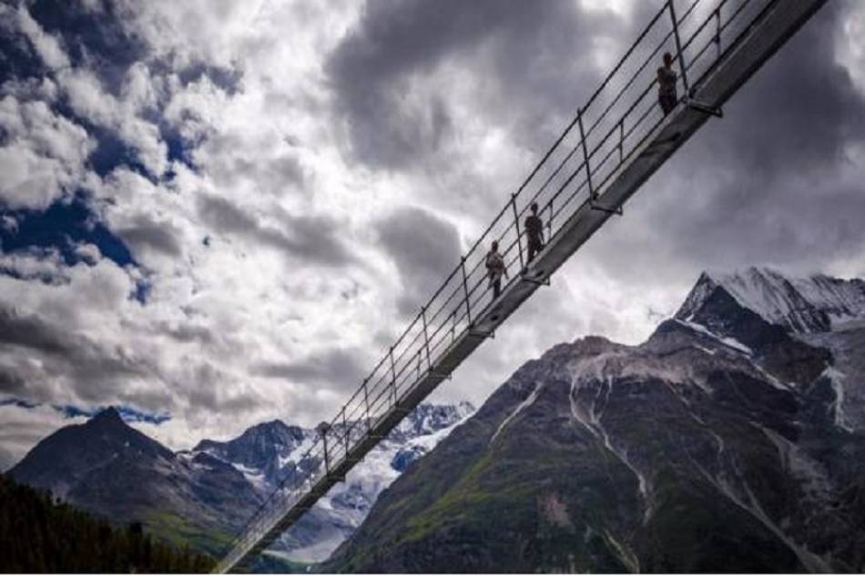 El Puente Colgante Más Grande Se Encuentra En Suiza ¡Conócelo!