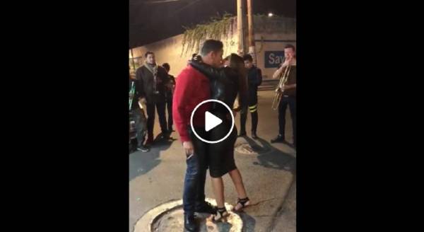 A Pocos Días De San Valentín Una Joven Lleva Serenata A Su Amado Y Genera Polémica En Redes Video 6853