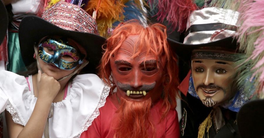 10 MASCARAS Y CARETAS DE CARNAVAL 2021