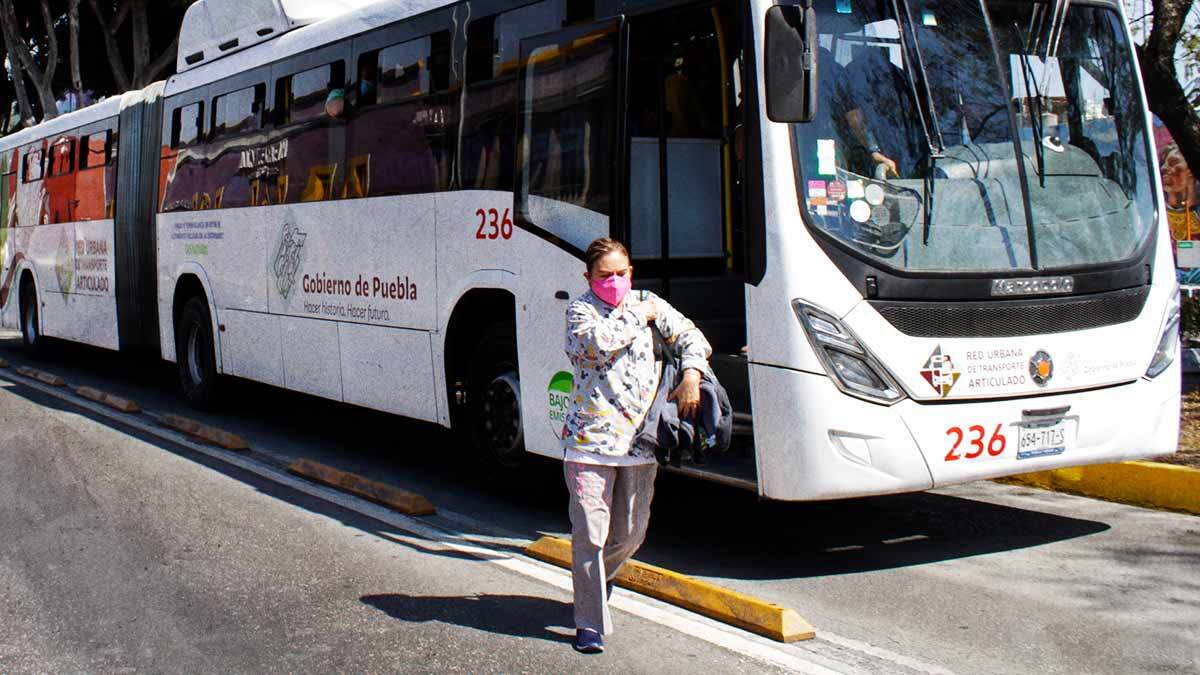 Poblanos Apoyan Implementación De Línea 4 De Ruta En El Periférico Ecológico 4714